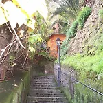 Trastevere, Tiburzi 2, Balcony, Ideally Located!!! * Řím