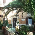 Apartmán Trastevere, Tiburzi 2, Balcony, Ideally Located!!! Řím