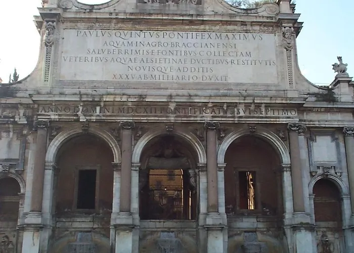 Trastevere, Tiburzi 2, Balcony, Ideally Located!!!